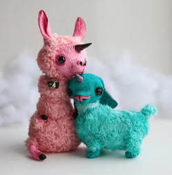 ispeakprophecies:  chocolateist:  misswallflower:  Strange little creatures by oso polar  GIVE ME ALL OF THEM.  I need these 