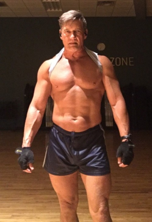 wherearedaddies: He is hot
