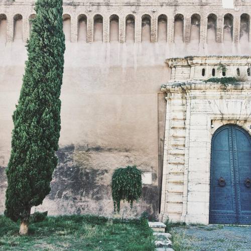 coffeeandgrace: inthequietinthecrowds: The castle doors #VSCOcam (at Castel Sant'Angelo) Been there,