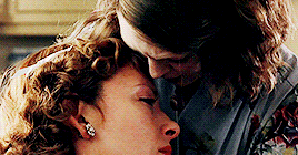 shesnake:lgbt cinema 37/? • the hours (2002) dir. stephen daldry— mrs dalloway said she would buy th