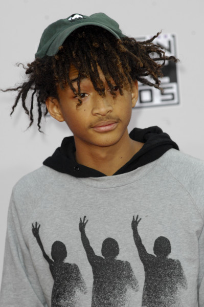 Jaden Smith Threatens to Stalk Ex-Girlfriends in Creepy Tweet: http://fanat.co/96Slrl