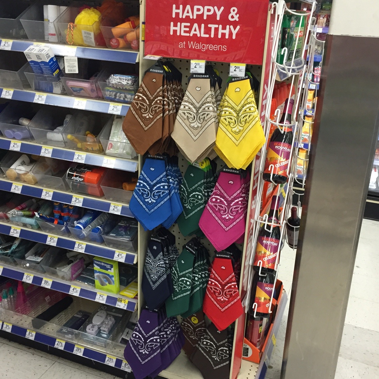 budacub:  eatwithme75:  Dear Walgreens. Come have a seat and let’s talk. *pants