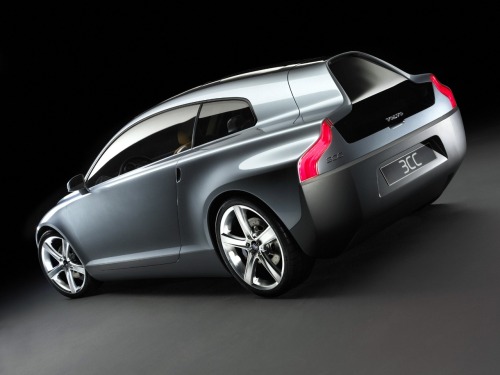 fuckyeahconceptcarz:  2004 Volvo 3CC  They definitely shoulda put this one out.