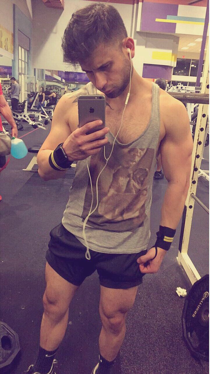 pedroxxvm:  I’ve been minding my own business, stay away from trouble… peace
