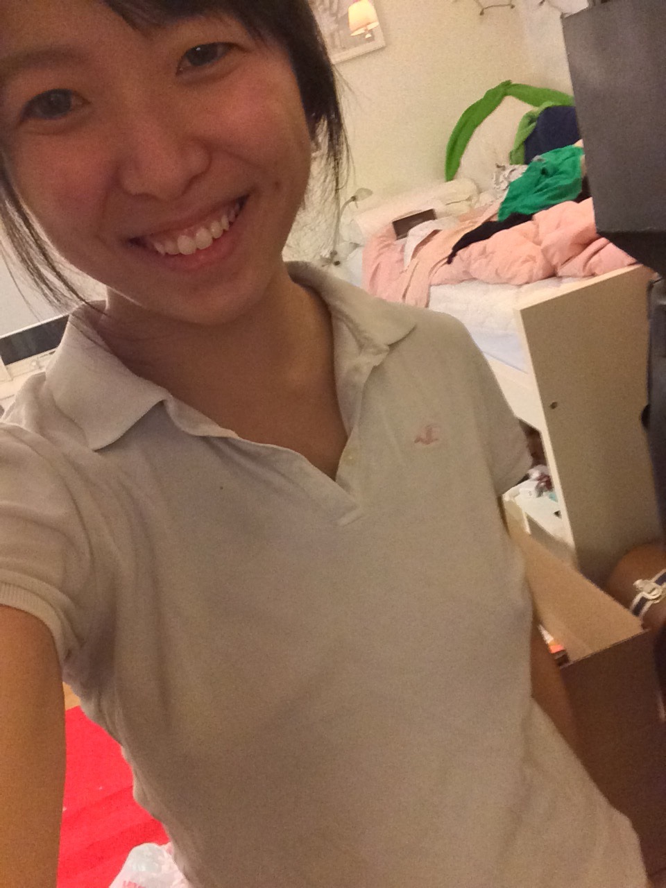 sekushipaichi:  Turns out I don’t have many white shirts… Or very shy nips! ^^;