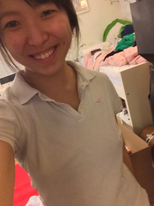 sekushipaichi: Turns out I don’t have many white shirts… Or very shy nips! ^^;