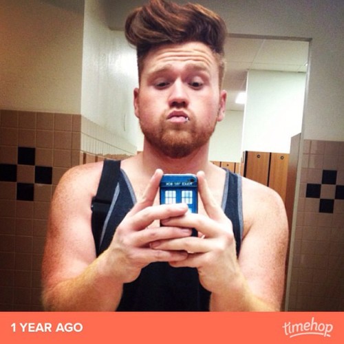 notlostonanadventure:  thegingerium:  Holy mother of god. #dathairdoe #me  That hair is higher than Katt Williams