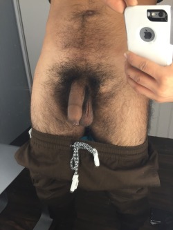 miamiboyz:  otterrstud:  Do you like my hairy