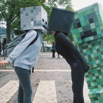 raxi-rex:thr3ap3r:raxi-rex:So a girl from my class dressed up as a Creeper during an english presentationmore highlights CUZ IM IN THE SAME SCHOOLthe gang is hereThe Minecraft school gang is all here