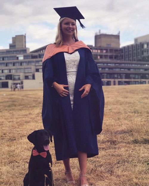 When you and your best friend wear matching outfits 💁‍♀️🎓 We love this pawfect graduation snap of @jessie_mcwilliam and Dougie! 🐶 #UEAGrad18 https://ift.tt/2mqg0gr