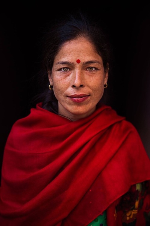 theatlasofbeauty:I met her in Kathmandu, Nepal in 2015.She was walking with her son. She didn’t spea