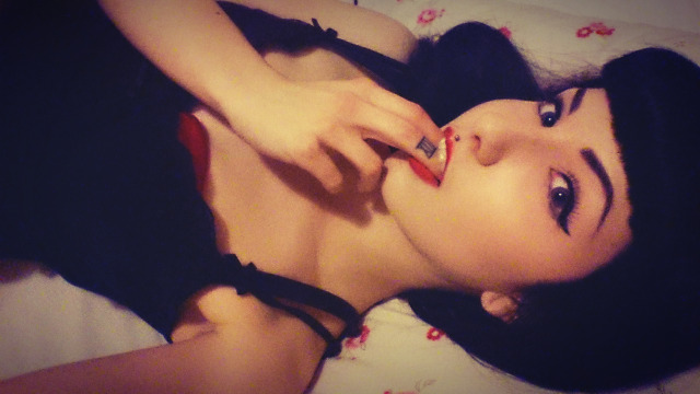 kittyvongrimm:  hypnomaniac:  kittyvongrimm:  Being a cheeky Madame  paige you are