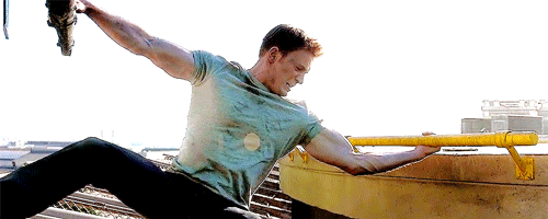 memecaptainsteverogers:unamedwatcher:van-dyne:@ SteveRogers - sorry we got distracted @memecaptainst