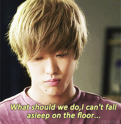 tienyeol:  (◕ܫ◕)