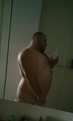 thethicken:  360lbs and a freshly shaved