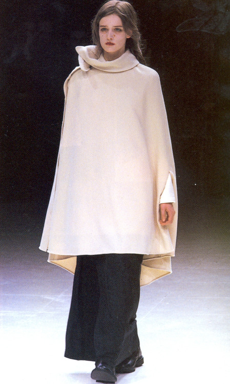 XXX archivings: Yohji Yamamoto Fall/Winter 1999 photo