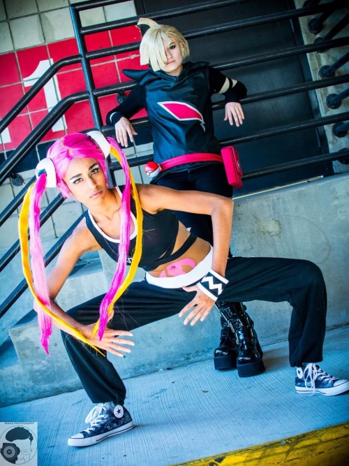 We fight together, as family Plumera: Pelvic Gaming Gladion: made and worn by myself Wig : @ardawigs