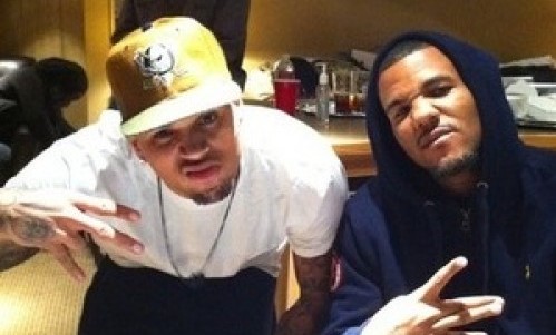 sweetestthingiwrote:  xxvalleygirlxx:  Chris Brown & The Game lawd jayceon Taylor  When he wear glasses I think my ovaries began to work overtime 