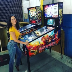 I got a tour of the Stern Pinball factory today and it was absolutely fascinating and a dream come true! I wasn’t allowed to take any photos besides this one of Keith beating me at the game he designed 😂  (at Chicago, Illinois)
