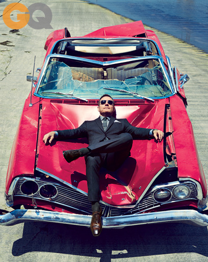 goodmanw: Actually, he’s insisted on appearing in them. While shooting the Breaking Bad pilot,