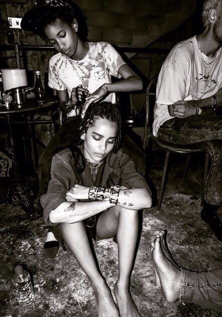 fuckyeahlolawolf: Willow braiding Zoë’s braids. ❤️