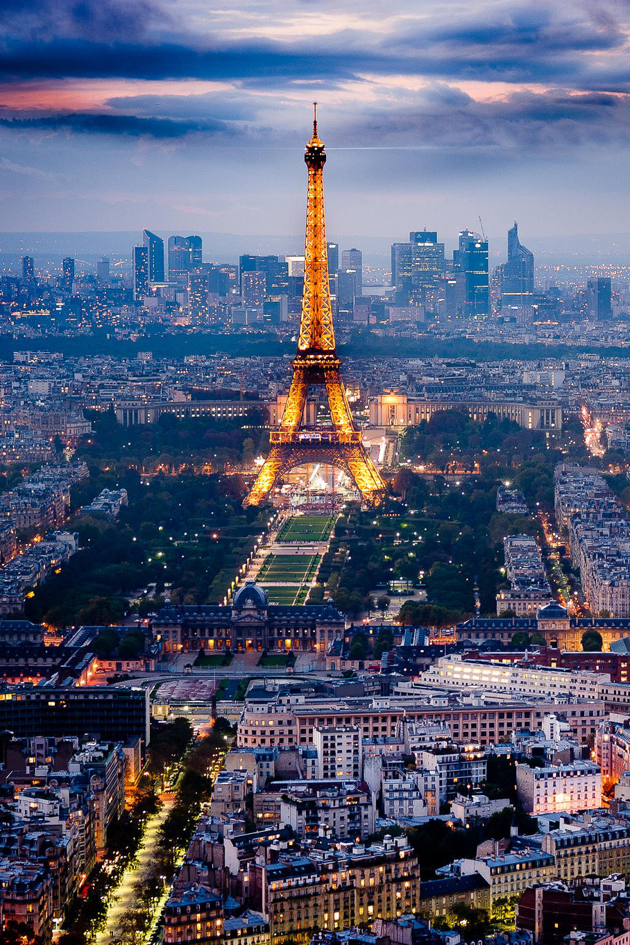 earthlycreations:  Paris - Photographer
