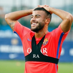 neymarspassion:  Rafinha: I wonder: What would I do without myself?