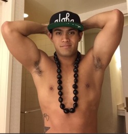 titankauai:Grindr Guy