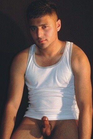 dickshorter:  http://dickshorter.tumblr.com/ for over 4500 short dick images