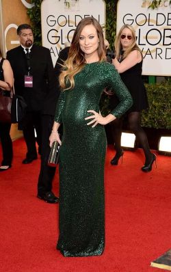mila-and-diamonds-blr-blr:  Olivia wilde in a wonderfull gucci dress even ver bump look amazing in that dress 