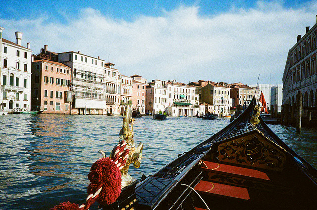 goddesswithinyou:  larimar:  jacindaelena:   by .grux.  Larimar: Venice, Italy 