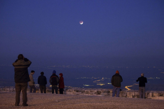 Look out for the "Blood Moon".