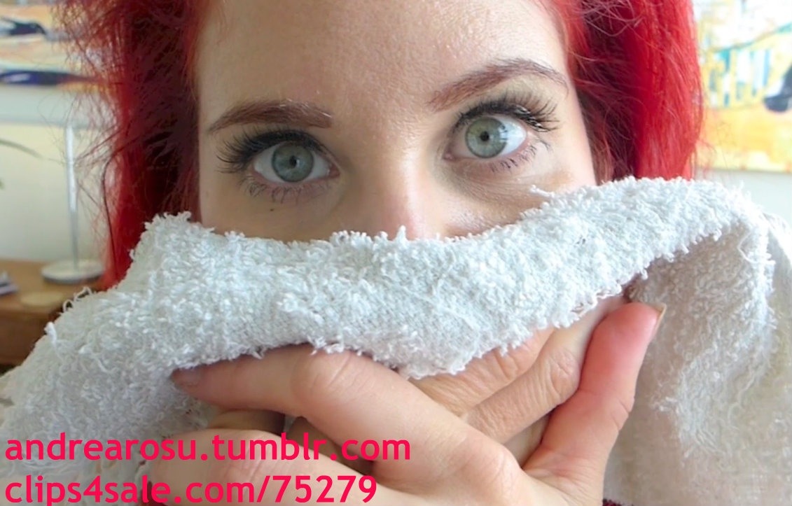 andrearosu:  New limp fetish video up: clips4sale.com/75279  Part 1 of 2: My videographer