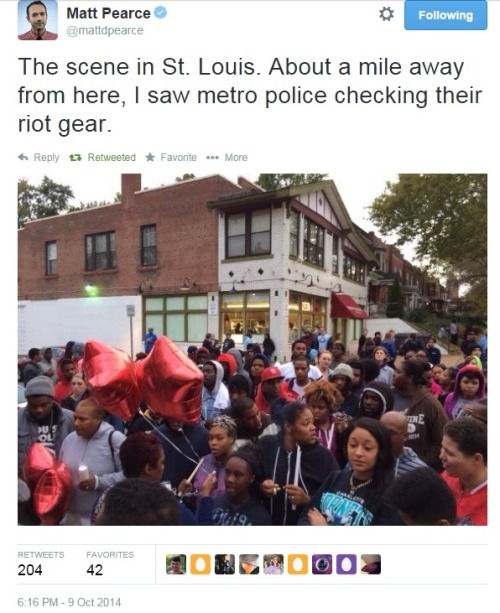 itscarororo:postracialcomments:iwriteaboutfeminism:The community releases balloons into the sky in r