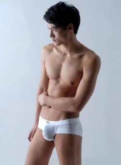 auberonbc:  For more Gorgeous Asian Men visit:http://auberonbc.tumblr.com/archive