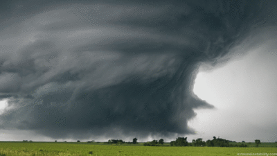 blazepress:  Epic Supercell Storms Animated into GIFs by Mike Hollingshead