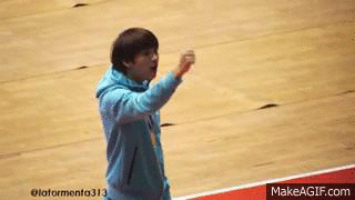 l-cosplay:  namgrease trying to play rock paper scissors with inspirits, getting confused, then giving up