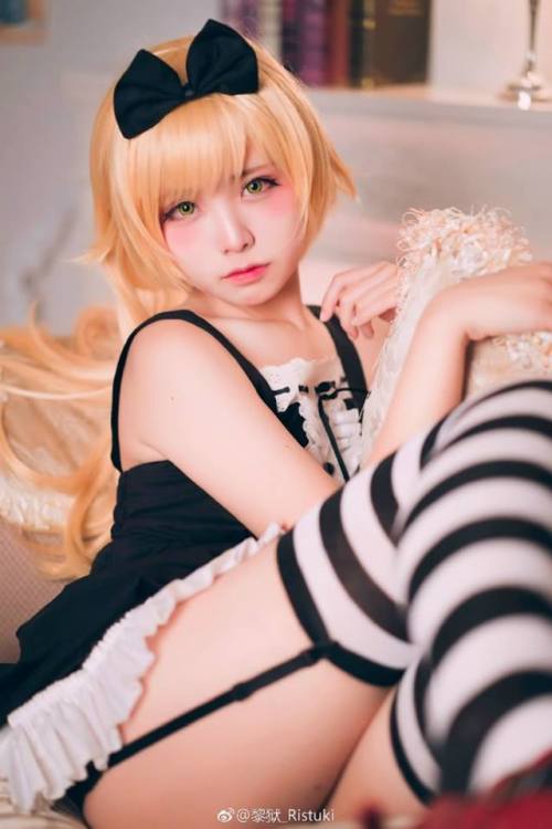 sexywaifucosplay:Coser : 黎狱RistukiCharacter : Shinobu Oshino Title : Bakemonogatariwww.weibo.