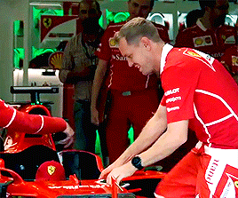 sebastianvetel:  Sebastian Vettel + little fan