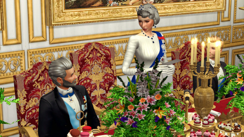 batsfromwesteros:State Banquet Hosted by Her Majesty The Queen…Her Majesty The Queen hosted a state 