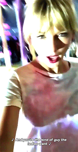 taylorswizzle:Taylor Swift - ME! (feat. Brendon Urie) [Spotify Vertical Video]