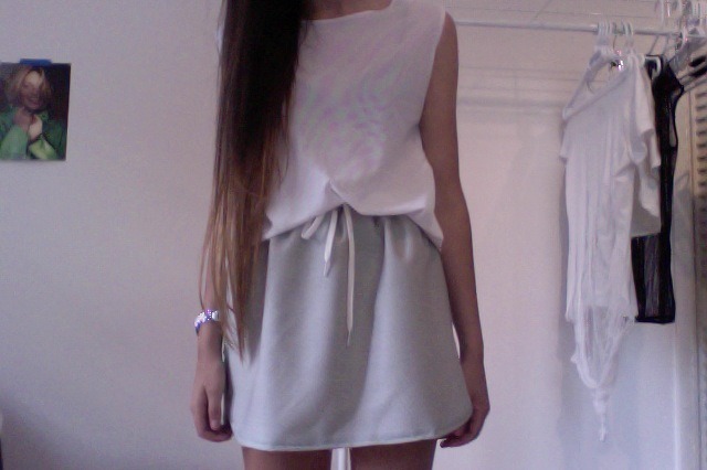lunux:  mysisterwaspale:  mixed pale ☾   Pretty Pale Perfection 