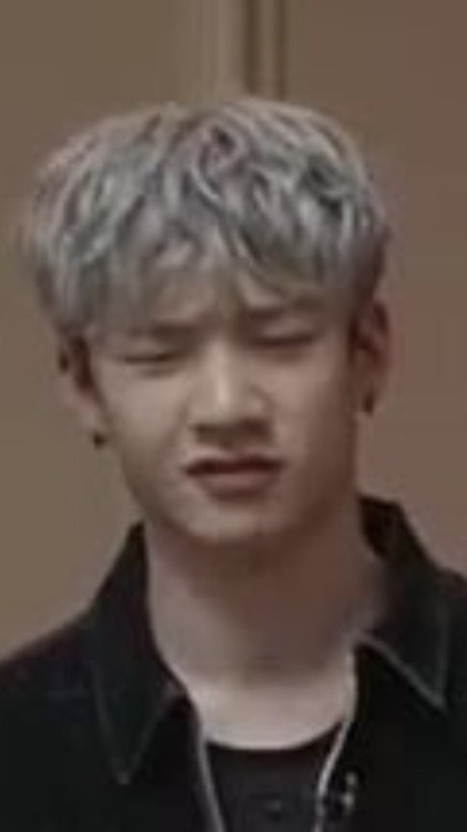 Pouty/unamused Chan is such a mood