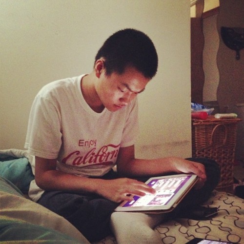 Guess whose at my house playing the walking dead on my iPad.