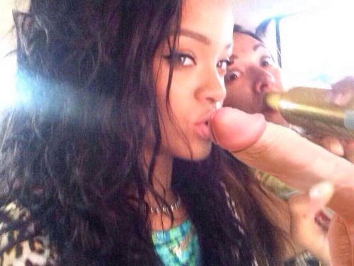 celebmujeres:Rihanna