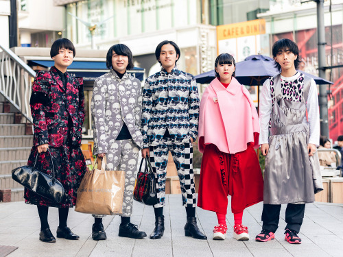 The Best Street Style from Tokyo Fashion Week Fall 2019 50+ of our snaps from Day 1 are up now at Vo