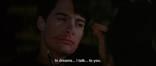 inthedarktrees:  In dreams.  Dennis Hopper & Kyle MacLachlan | David Lynch | Blue Velvet  
