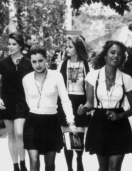 l-o-o-p-y:The higher our powers, the higher our skirts | The Craft (1996)