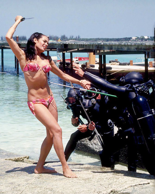 Martine Beswick (and unidentified frogmen) / production stills from a deleted scene from Terenc
