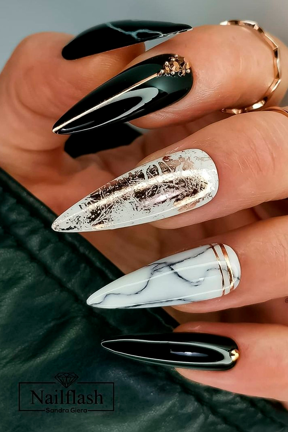 Black and White Marble Stick On Nails  wwwpipabellacom